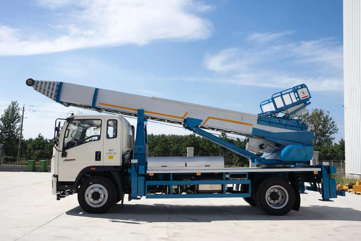 长坡镇云梯上料车租赁费用