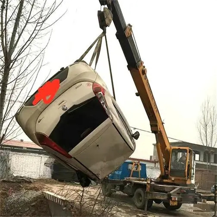 长坡镇随时待命，吊车24小时道路救援服务全解析